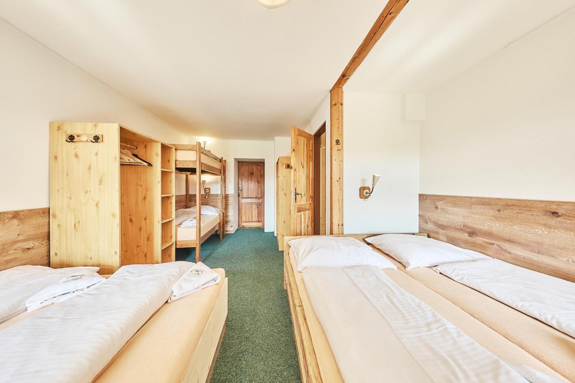 Modrokamenna Bouda Hotel Janske Lazne Bagian luar foto