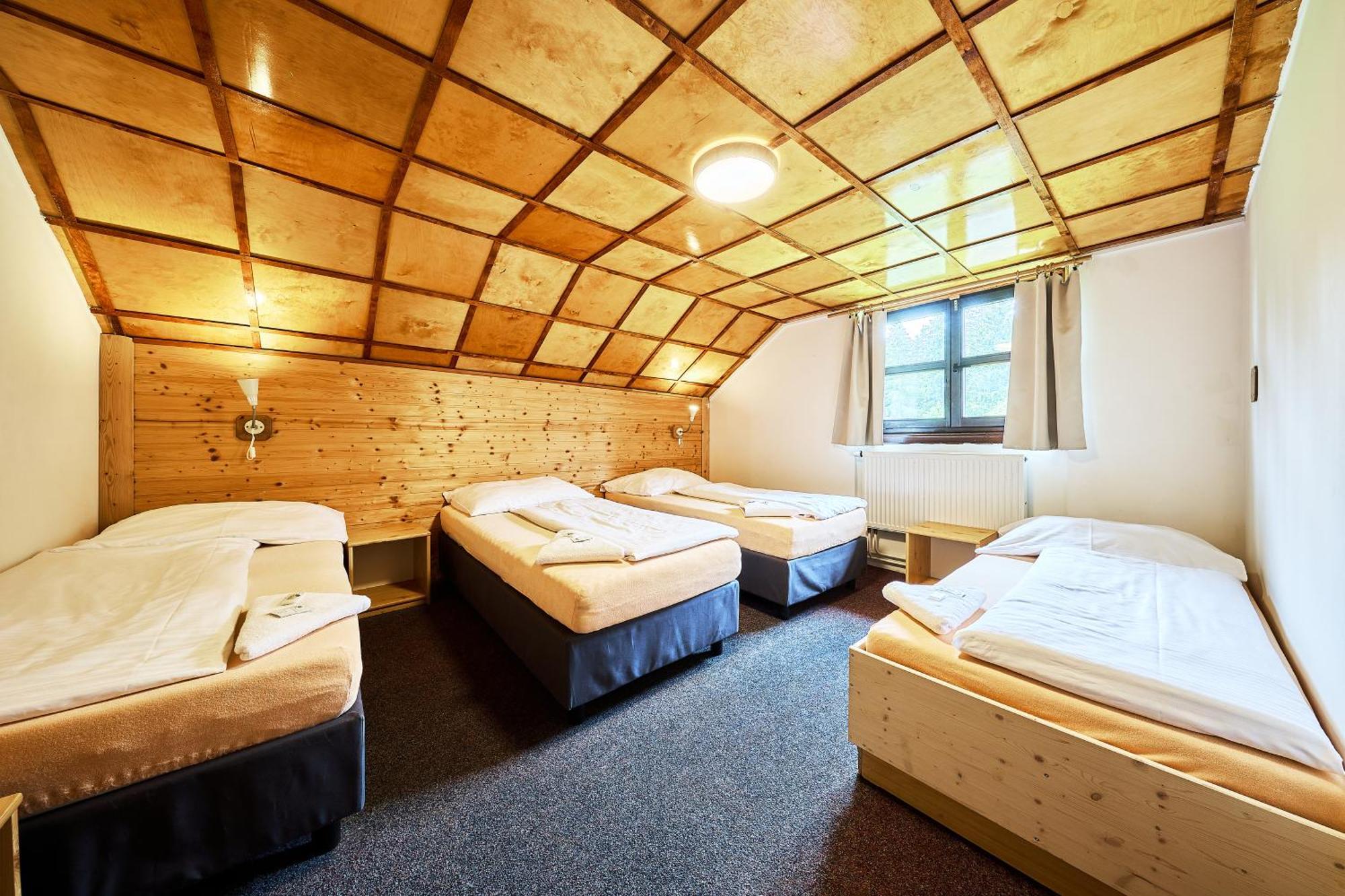 Modrokamenna Bouda Hotel Janske Lazne Bagian luar foto