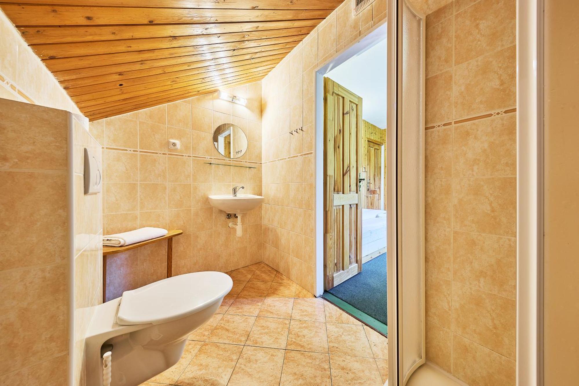 Modrokamenna Bouda Hotel Janske Lazne Bagian luar foto