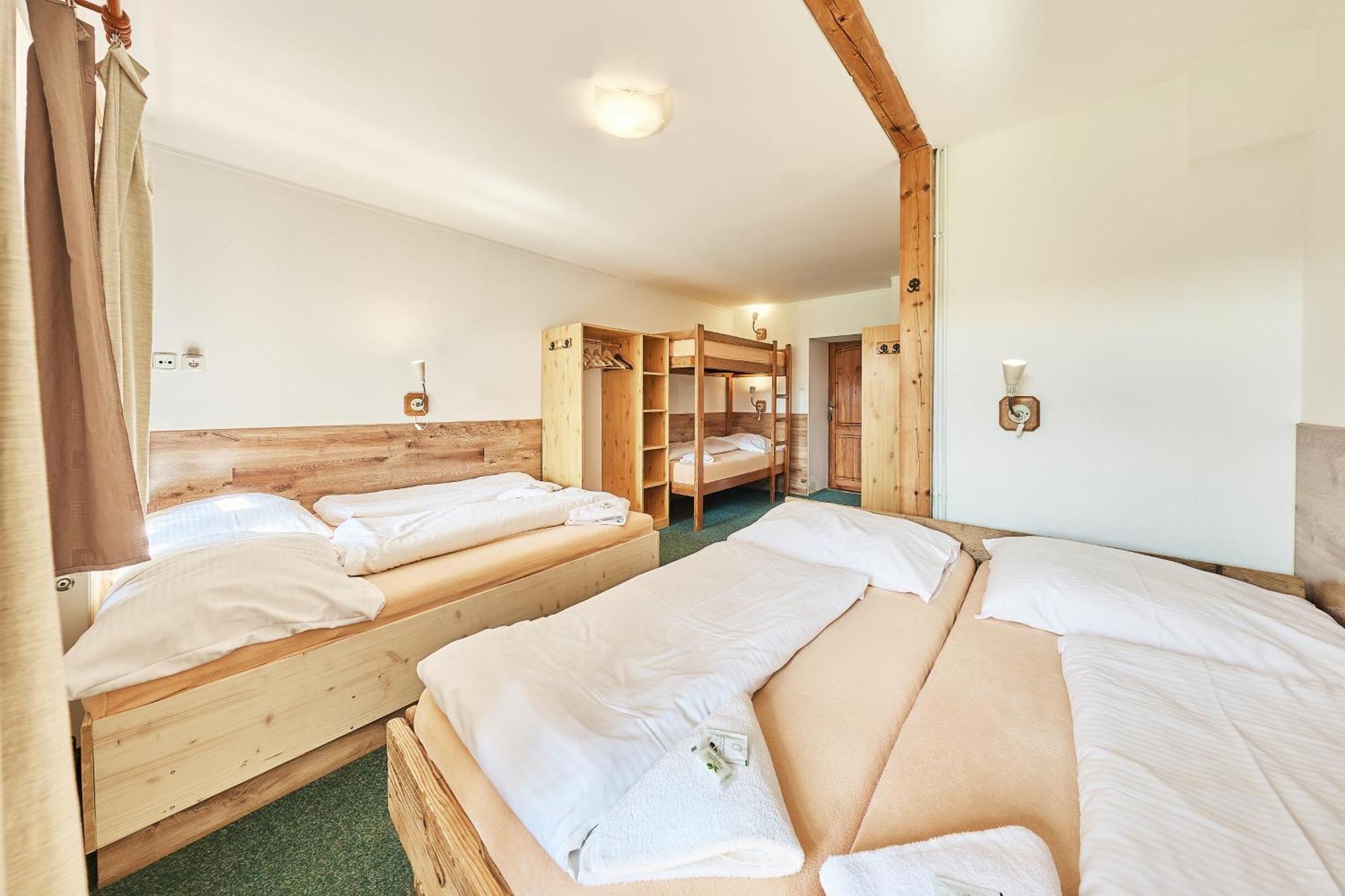 Modrokamenna Bouda Hotel Janske Lazne Bagian luar foto