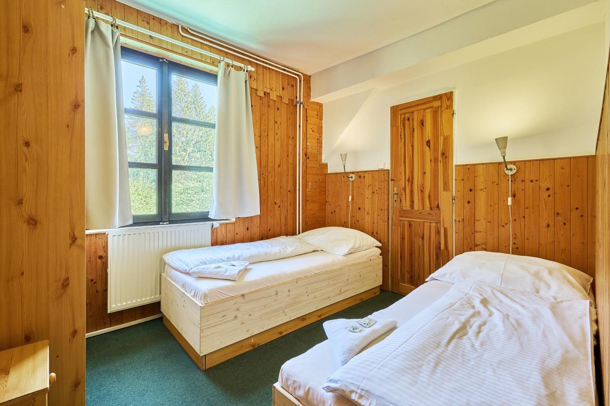 Modrokamenna Bouda Hotel Janske Lazne Bagian luar foto