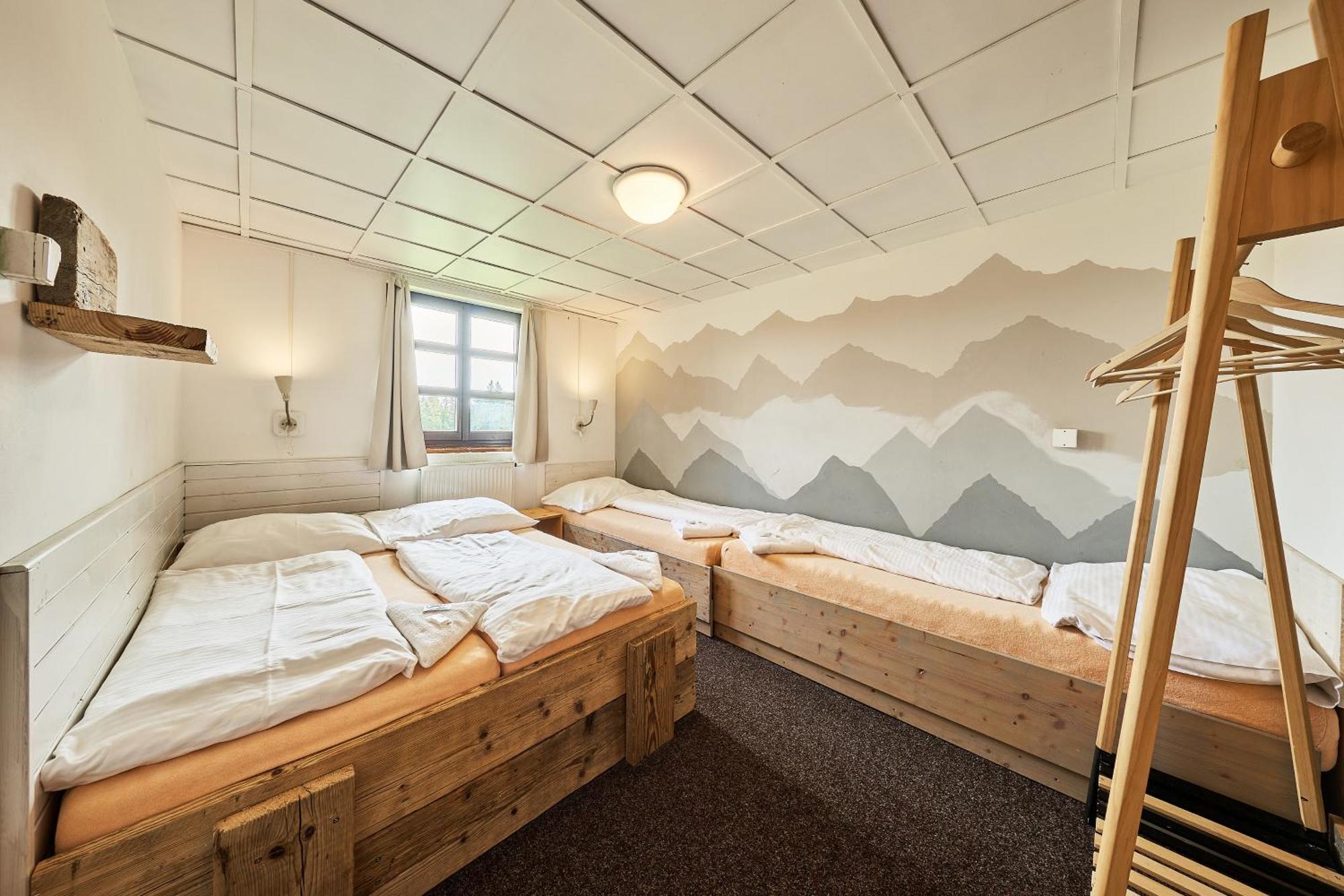 Modrokamenna Bouda Hotel Janske Lazne Bagian luar foto